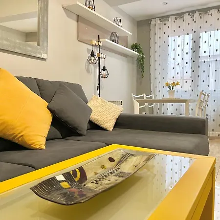 Apartmán Calle Munices, 8, Esc 2, Pb 2 *